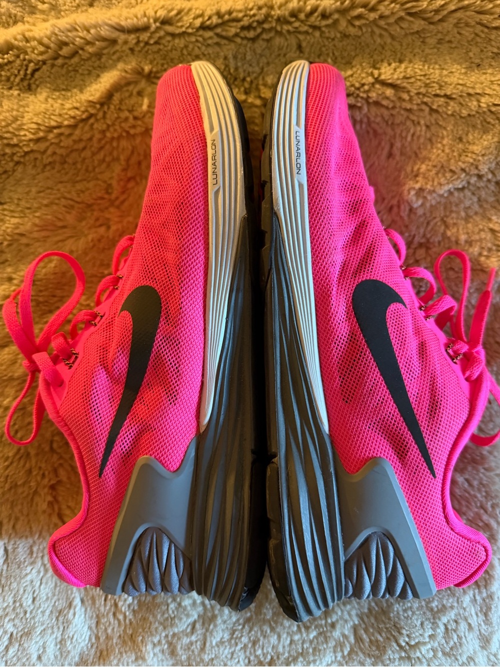 Nike LunarGlide 6 Hyper Pink Black Running Shoes Women’s 10.5 654434-600 - Picture 3 of 8